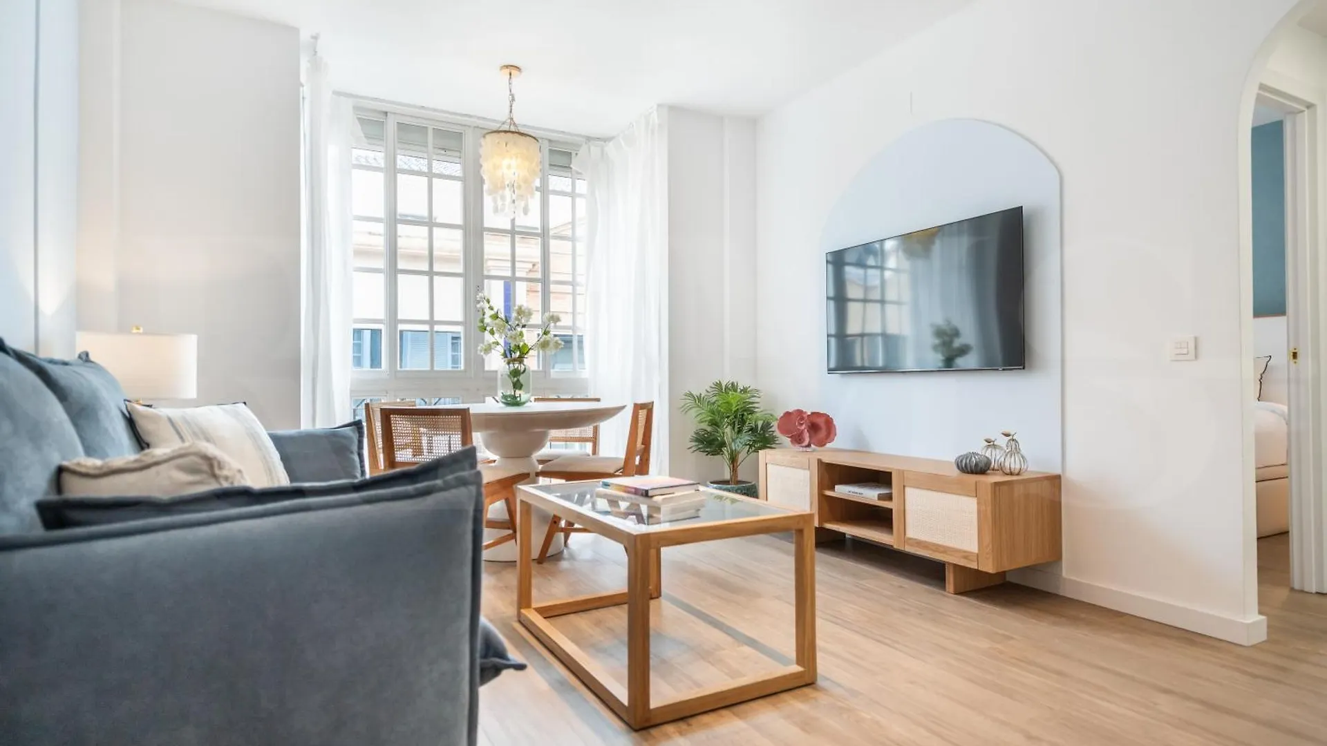 Chic Quiet Apartment Near The Center By Rems Malaga