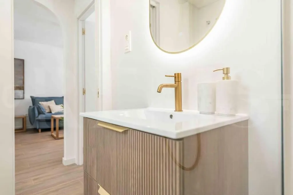 Chic Quiet Apartment Near The Center By Rems 马拉加