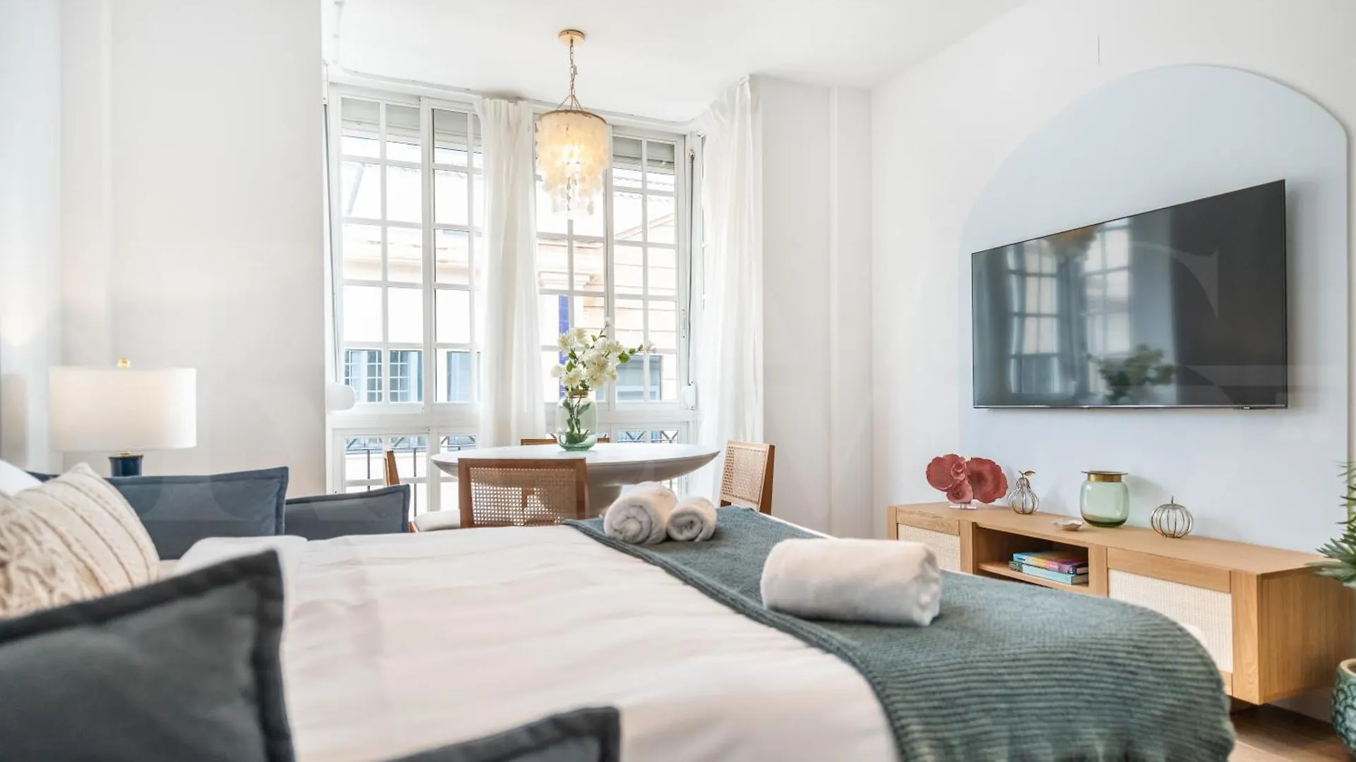 Chic Quiet Apartment Near The Center By Rems 马拉加 西班牙